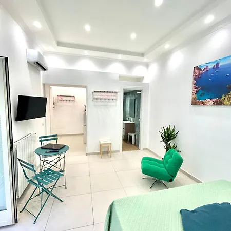 House Duomo 202 דירה נאפולי